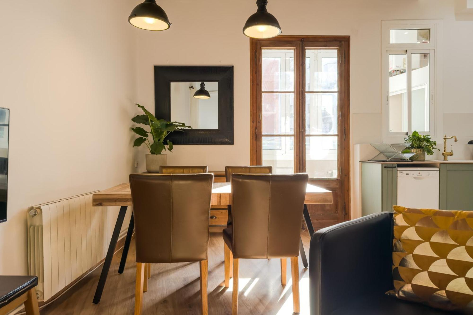 Magalhaes - Trad Flat In Poble Sec, Near Ramblas Barcelona Ngoại thất bức ảnh