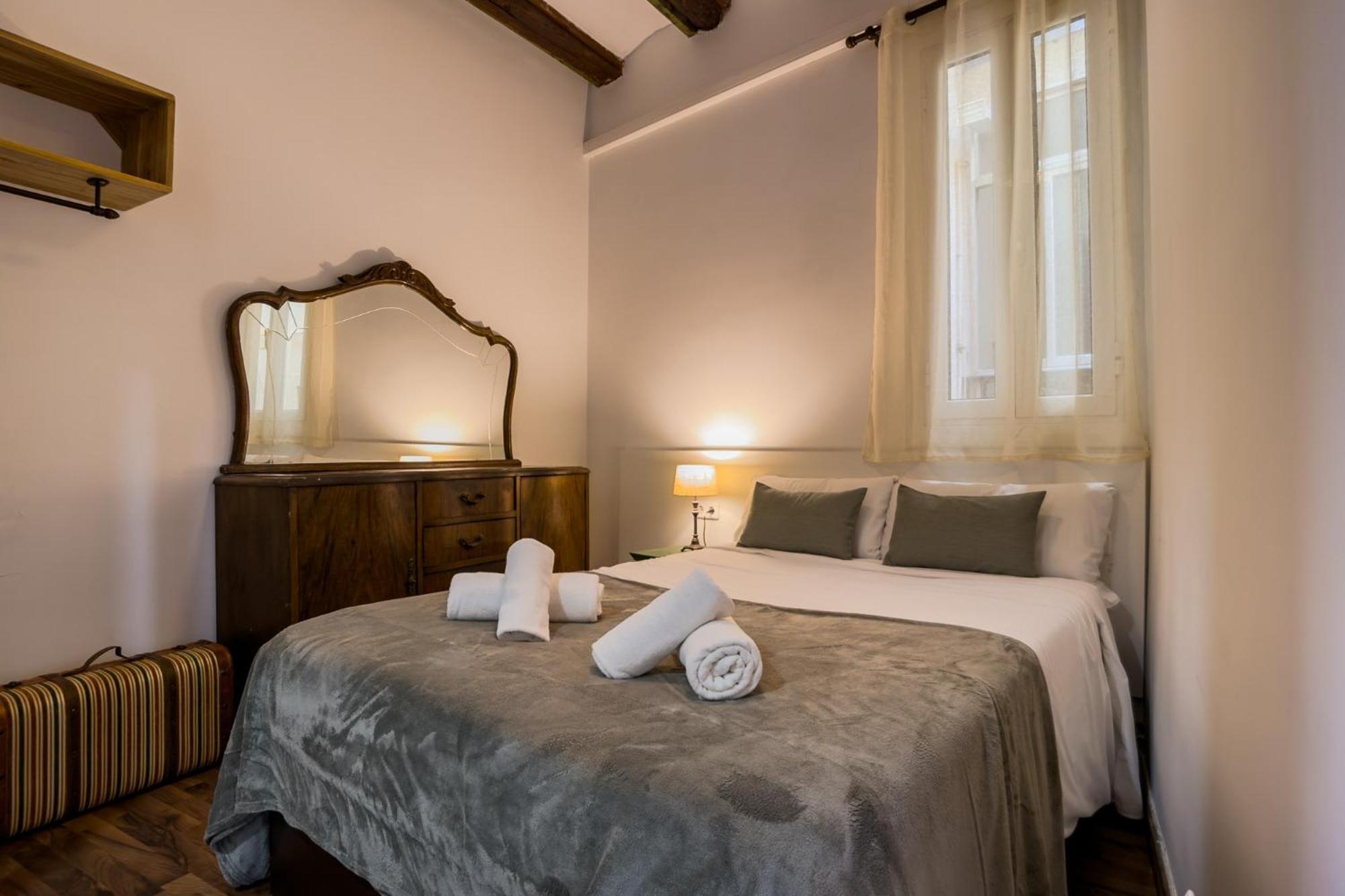 Magalhaes - Trad Flat In Poble Sec, Near Ramblas Barcelona Ngoại thất bức ảnh