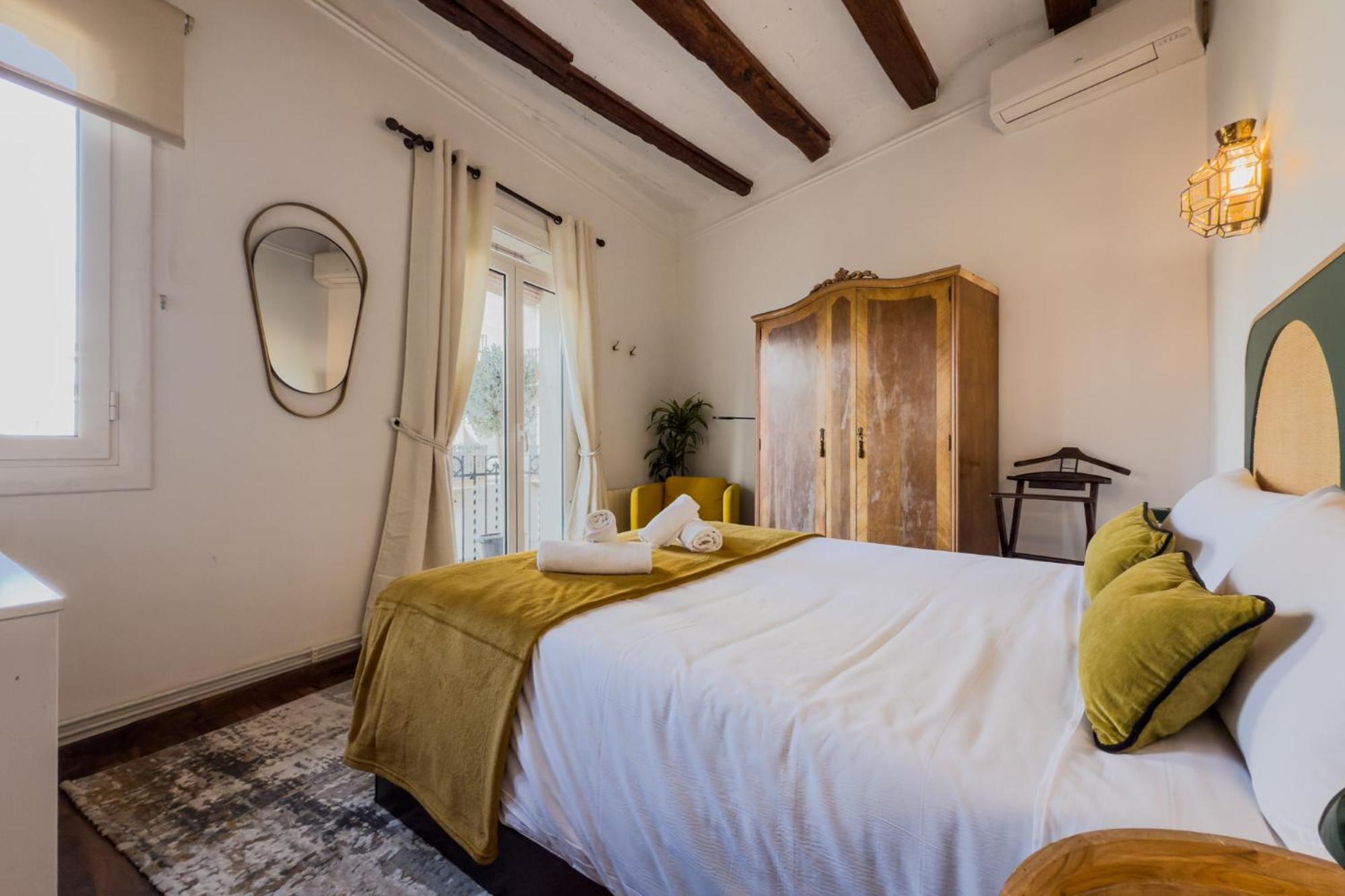 Magalhaes - Trad Flat In Poble Sec, Near Ramblas Barcelona Ngoại thất bức ảnh