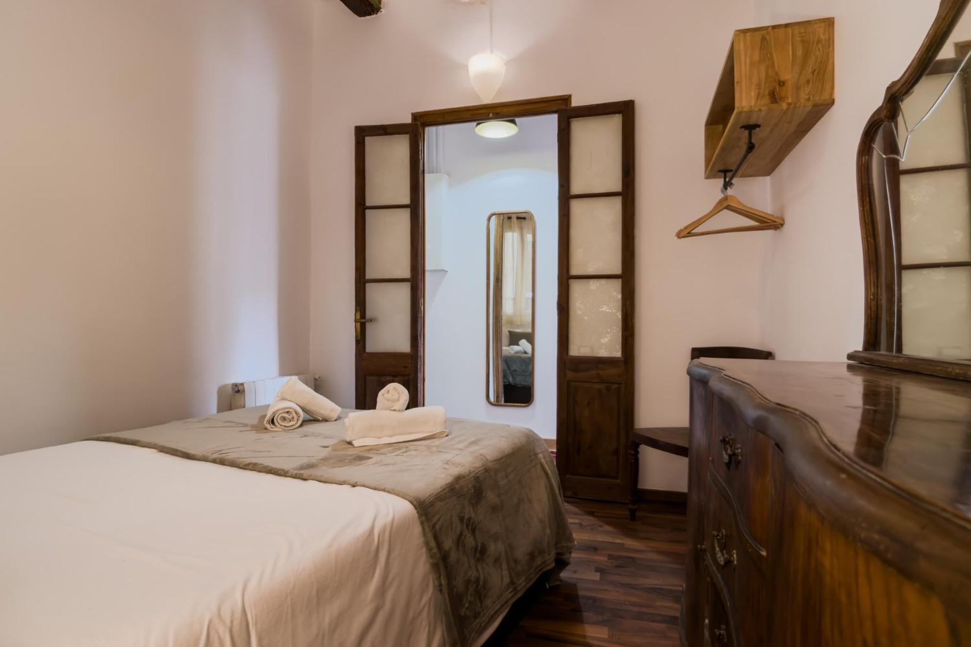 Magalhaes - Trad Flat In Poble Sec, Near Ramblas Barcelona Ngoại thất bức ảnh